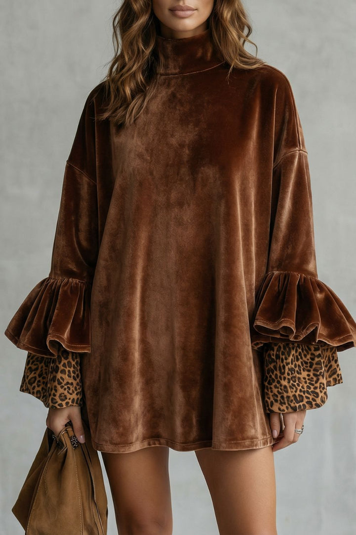 Velanique – Robe courte en velours avec détails de manches superposées
