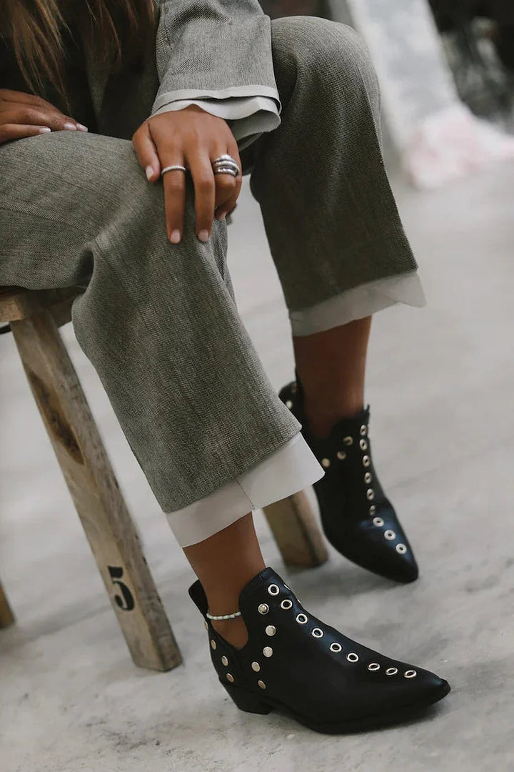 Brenda | Bottines à Talon Aiguille avec Clous