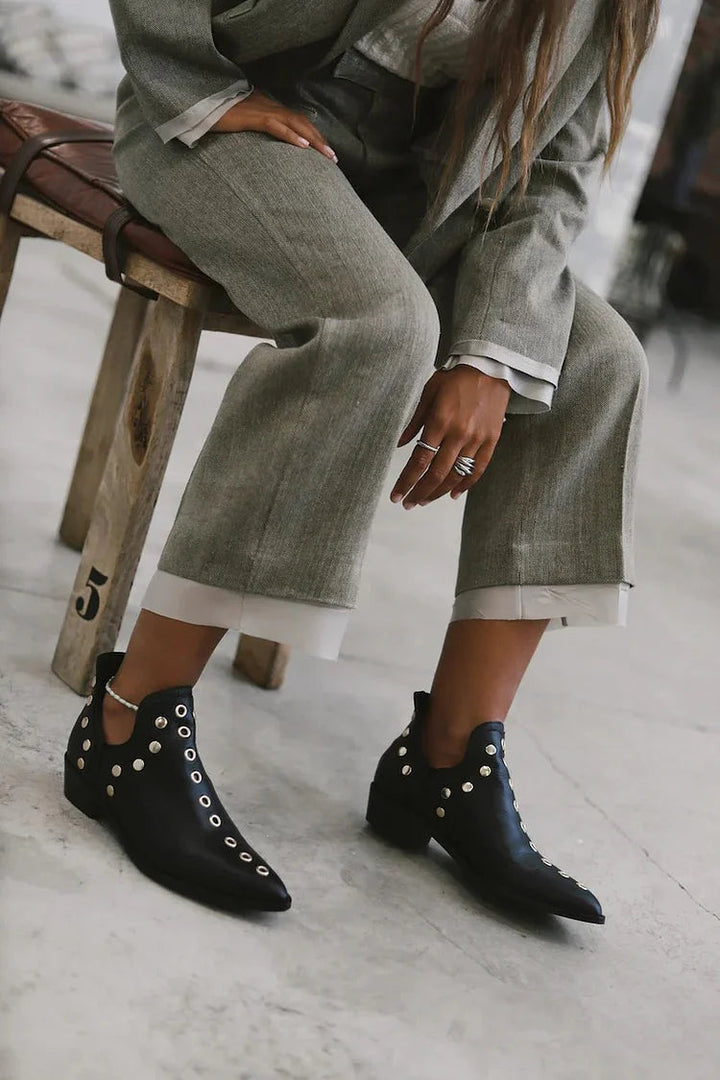 Brenda | Bottines à Talon Aiguille avec Clous