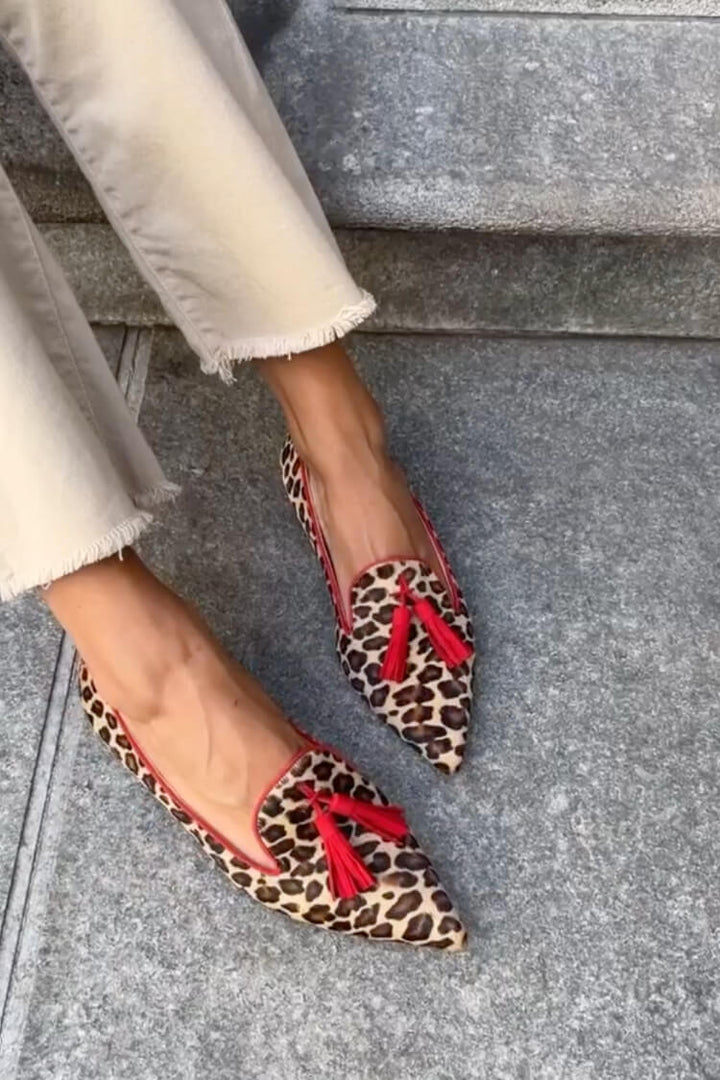 Daphne | Mocassins pointus à franges rouges