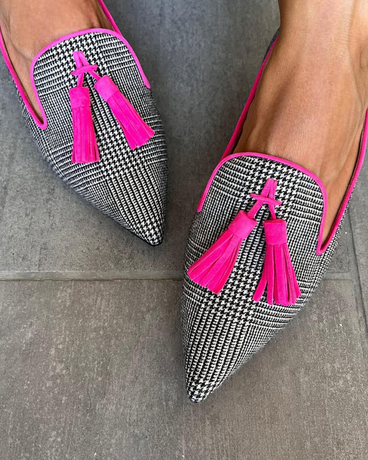 Zoe | Mocassins pointus à franges fluo