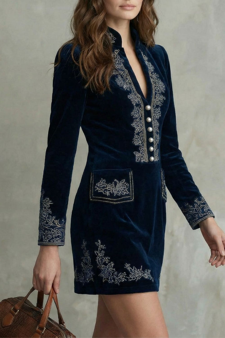 Élarine – Robe mini élégante en velours brodé