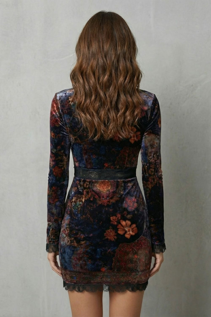Solenza – Robe mini en velours à décolleté plongeant en dentelle baroque – Mini-robe en velours
