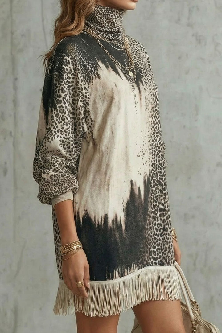 Solenne – Robe courte léopard à franges