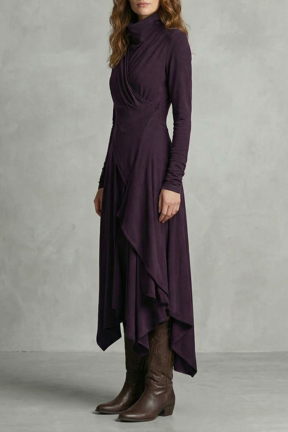 Sorellia – Robe midi asymétrique à col montant