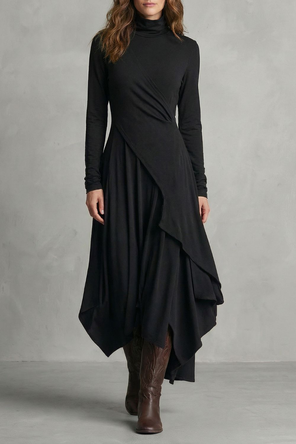 Sorellia – Robe midi asymétrique à col montant