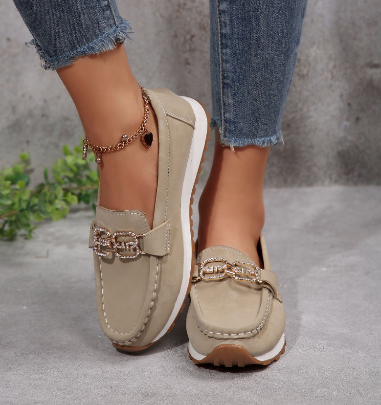 Emma - Mocassins chics à boucle diamant