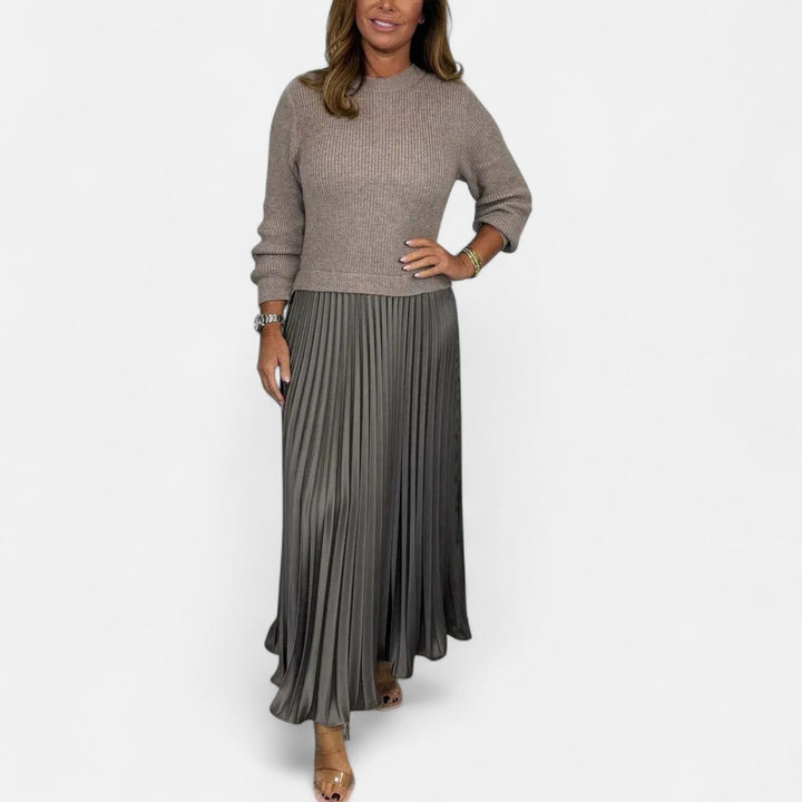 Claudia - Robe longue avec pull et jupe plissée